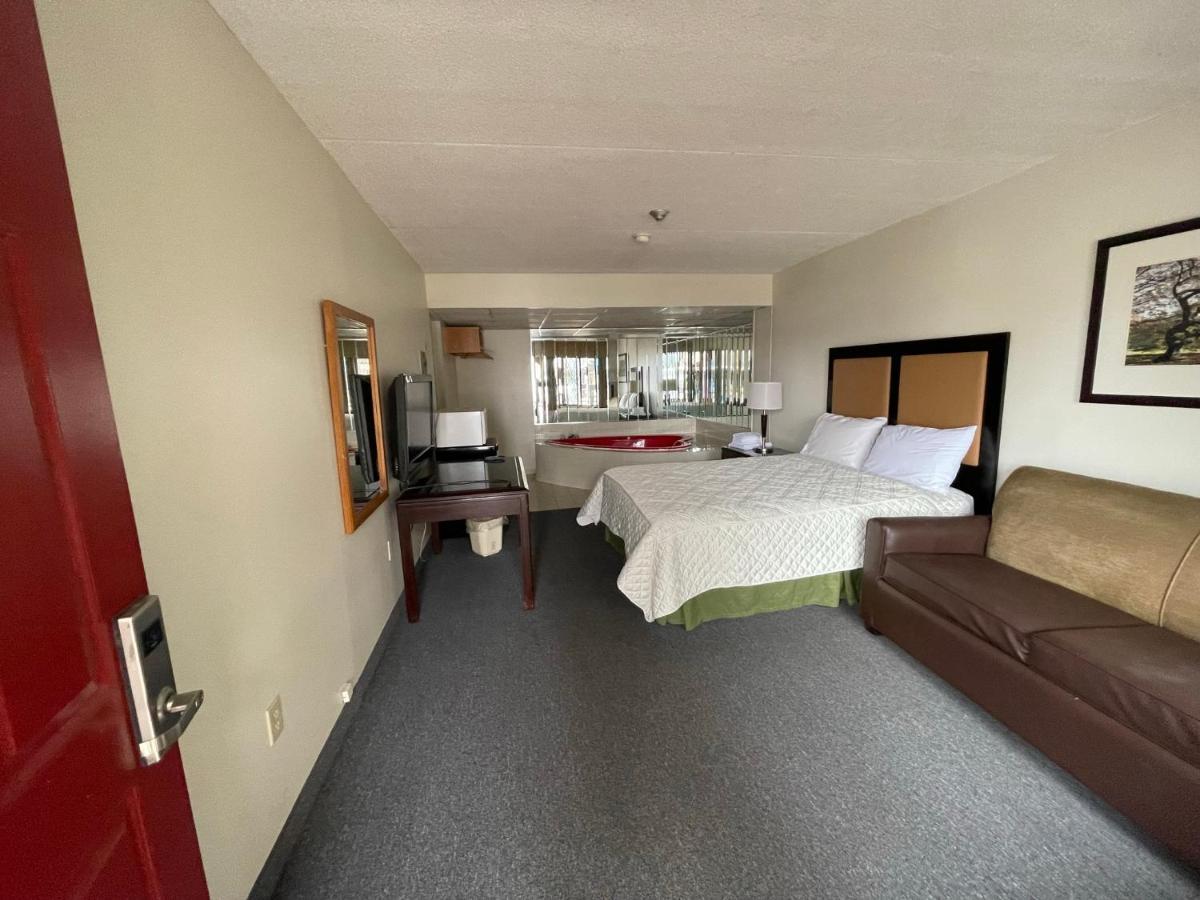 Motel 6032 Persepolis
