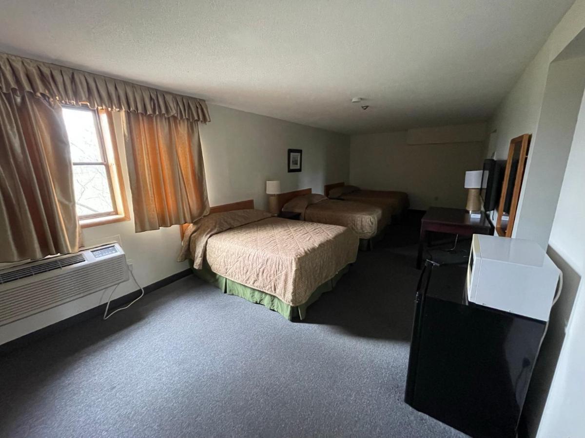 6032 Persepolis Motel Niagara Falls